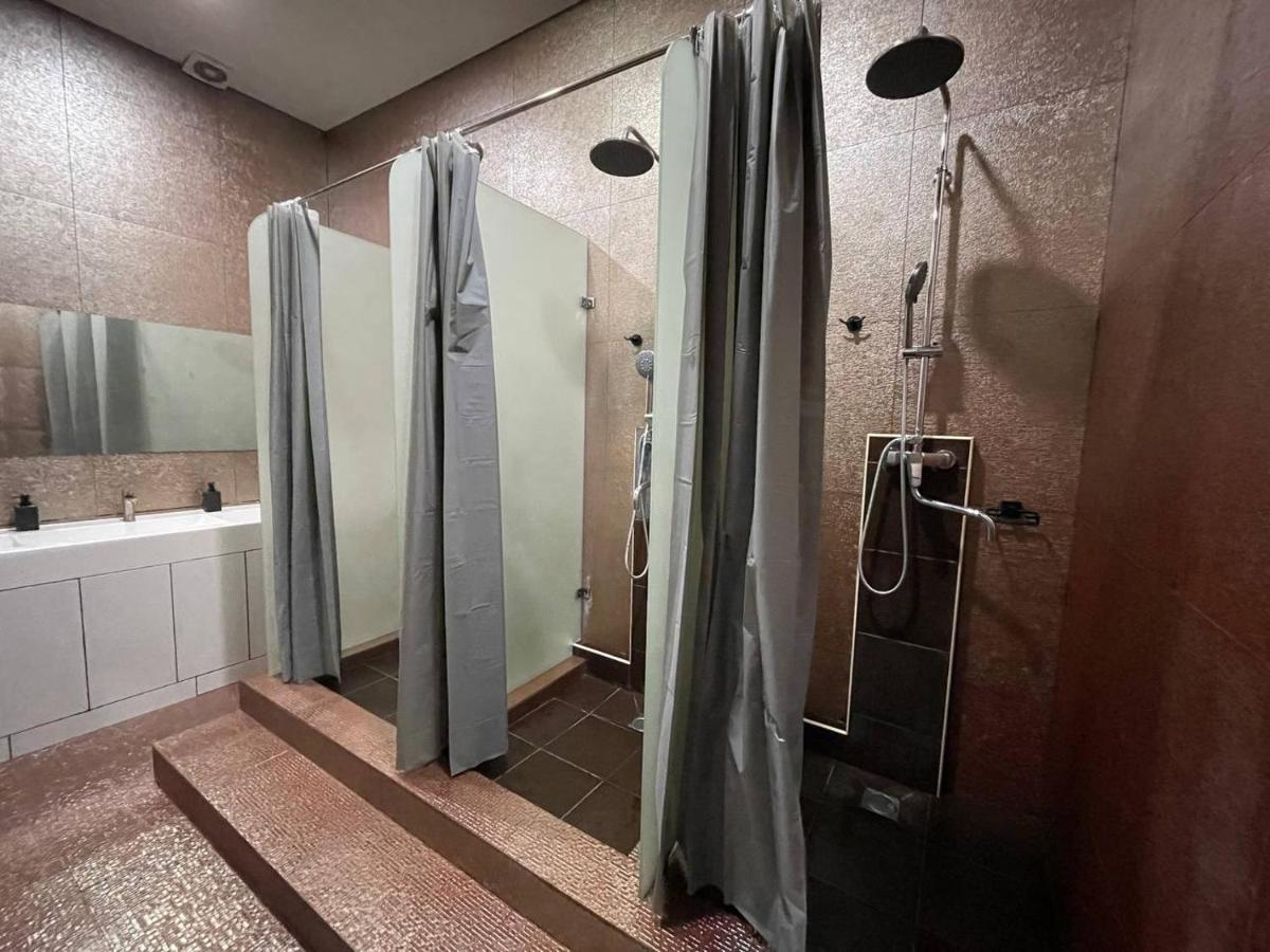 Flats Hostel Astana Ngoại thất bức ảnh